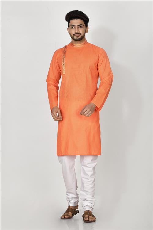 https://media.vinhemfashion.com/Images/RajsahiVol4AVLS227CW9IU5G1AM/image/designer